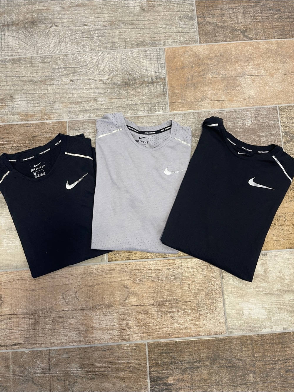Nike Running Dri-FIT Performance Tee Bundle - Black & Light Gray Mens Small S